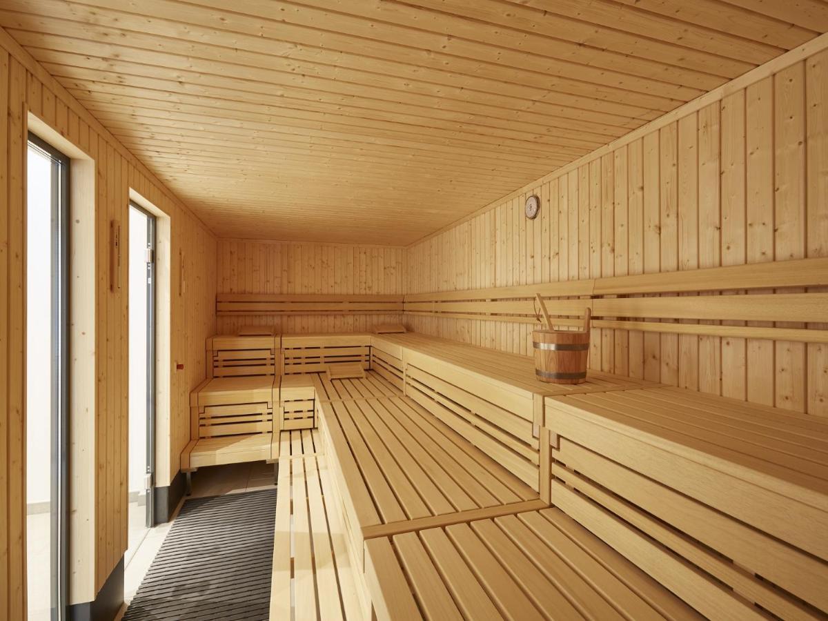 Reetland Am Meer - Premium Reetdachvilla Mit 3 Schlafzimmern, Sauna Und Kamin E24 Dranske Exterior photo